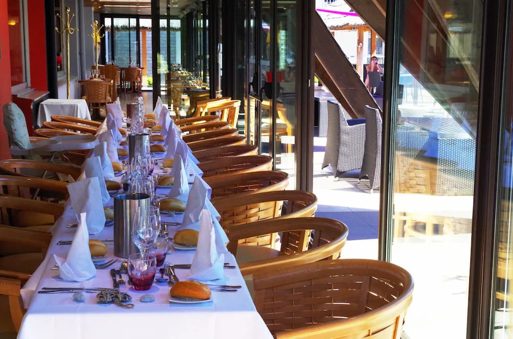 Breakfast area