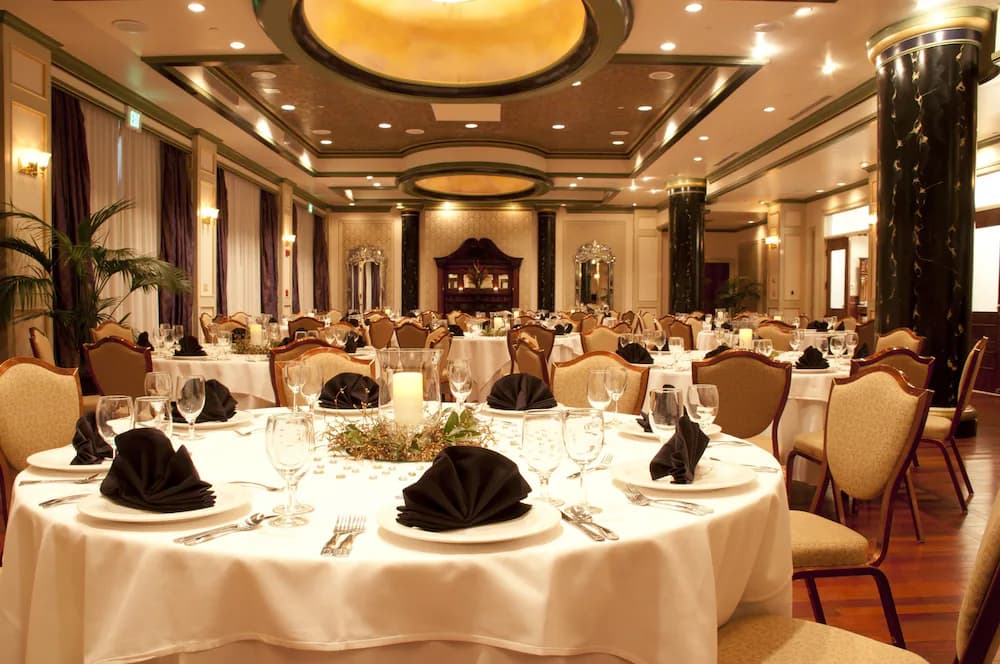 Banquet hall