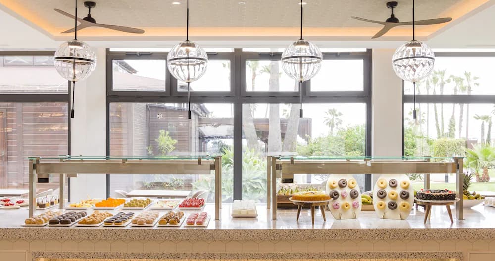Breakfast buffet