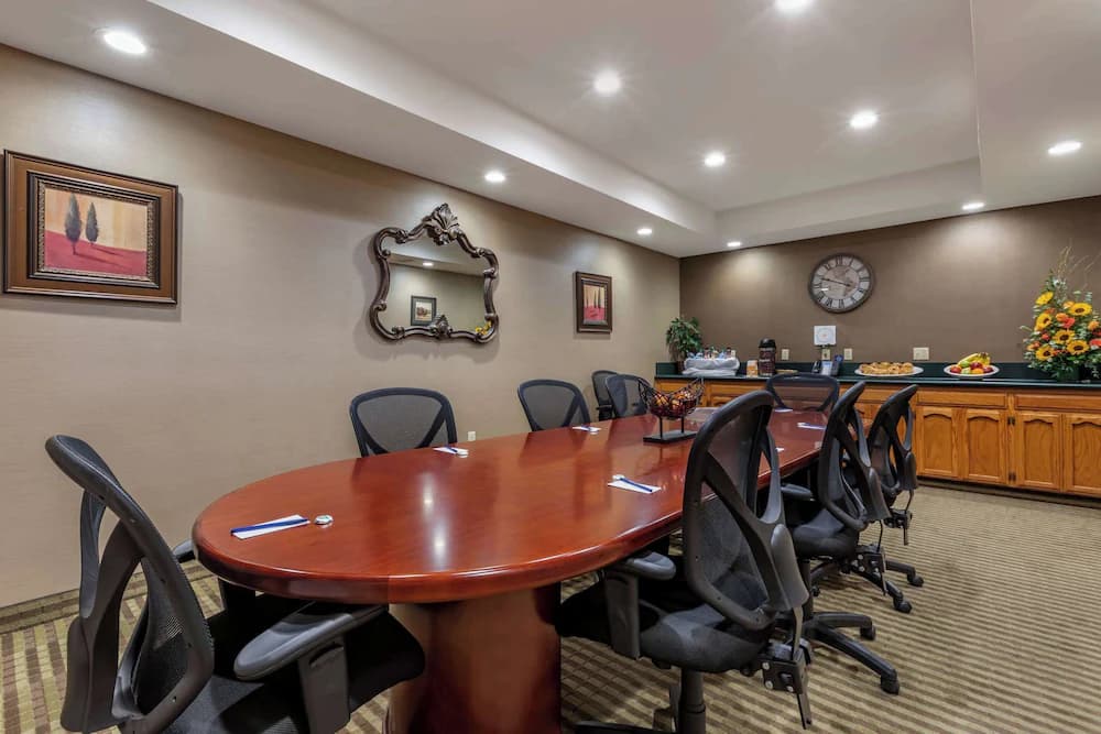 Meeting facility