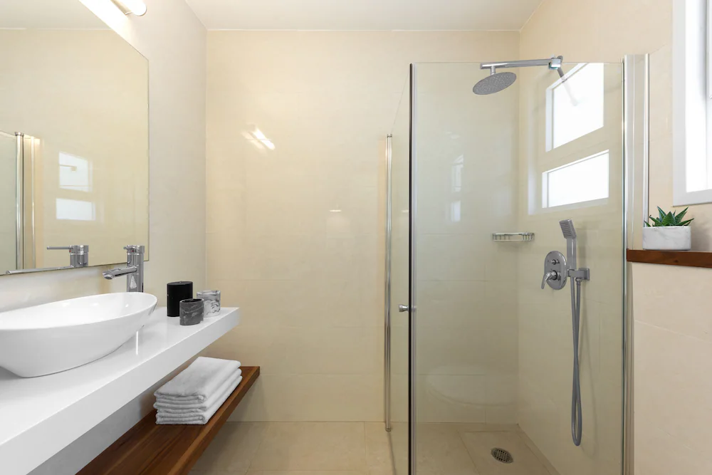 Bathroom shower