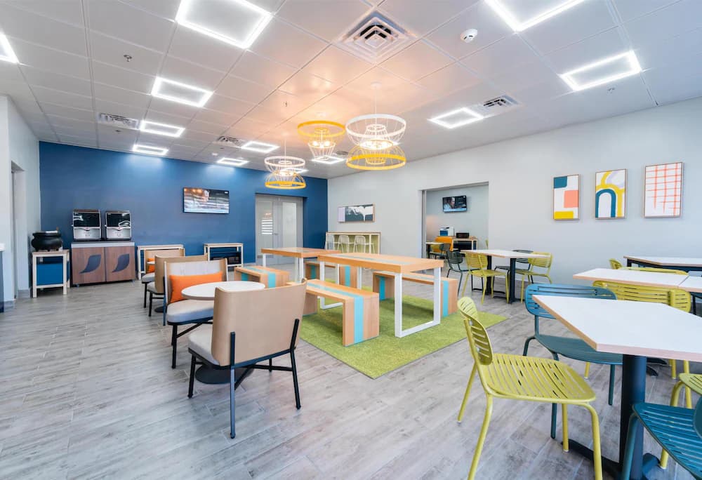 Breakfast area