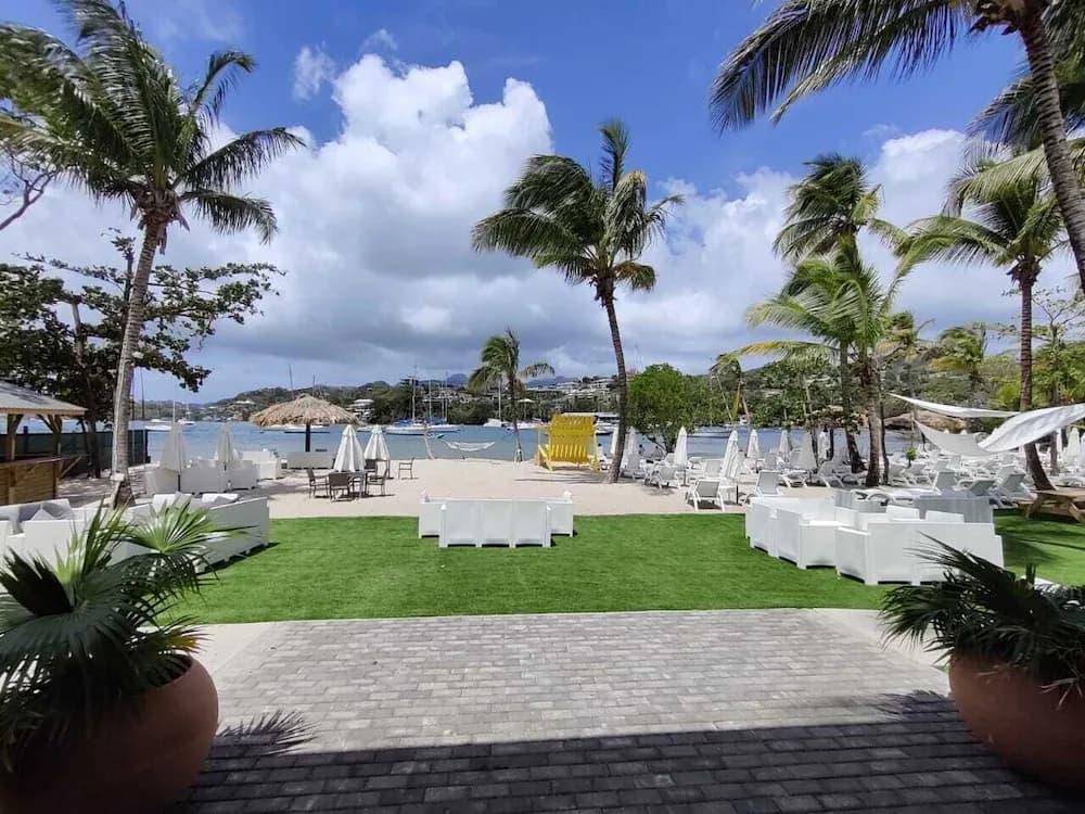 Beach bar