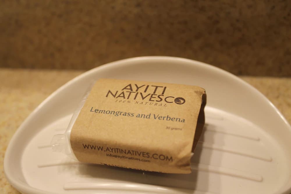 Bathroom amenities