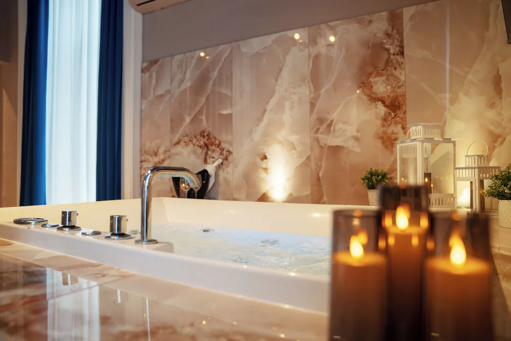 Private spa tub