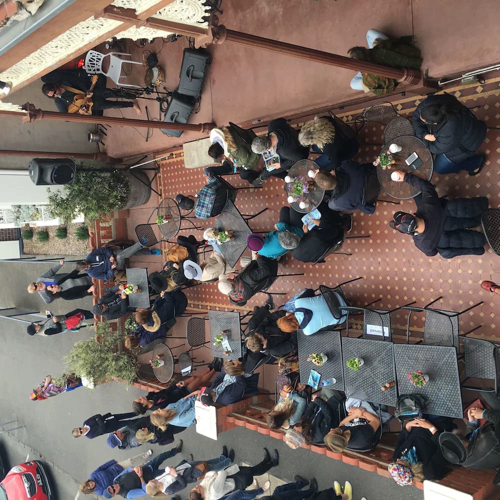 Outdoor dining