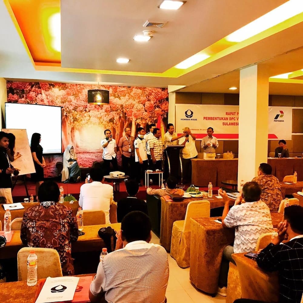 Meeting facility