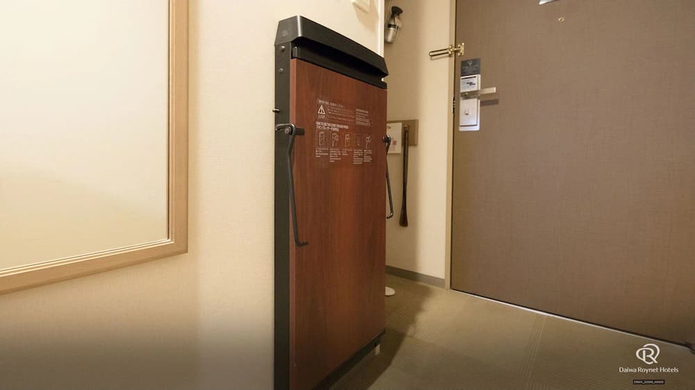Room amenity