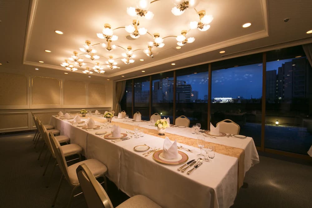 Banquet hall