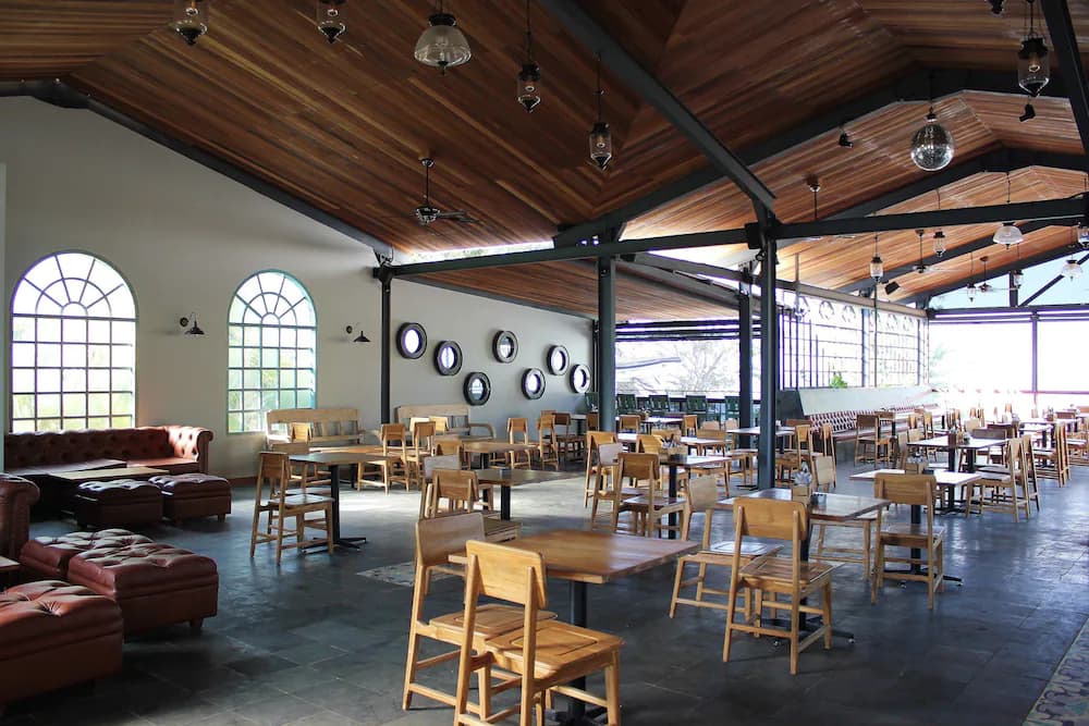 Breakfast area
