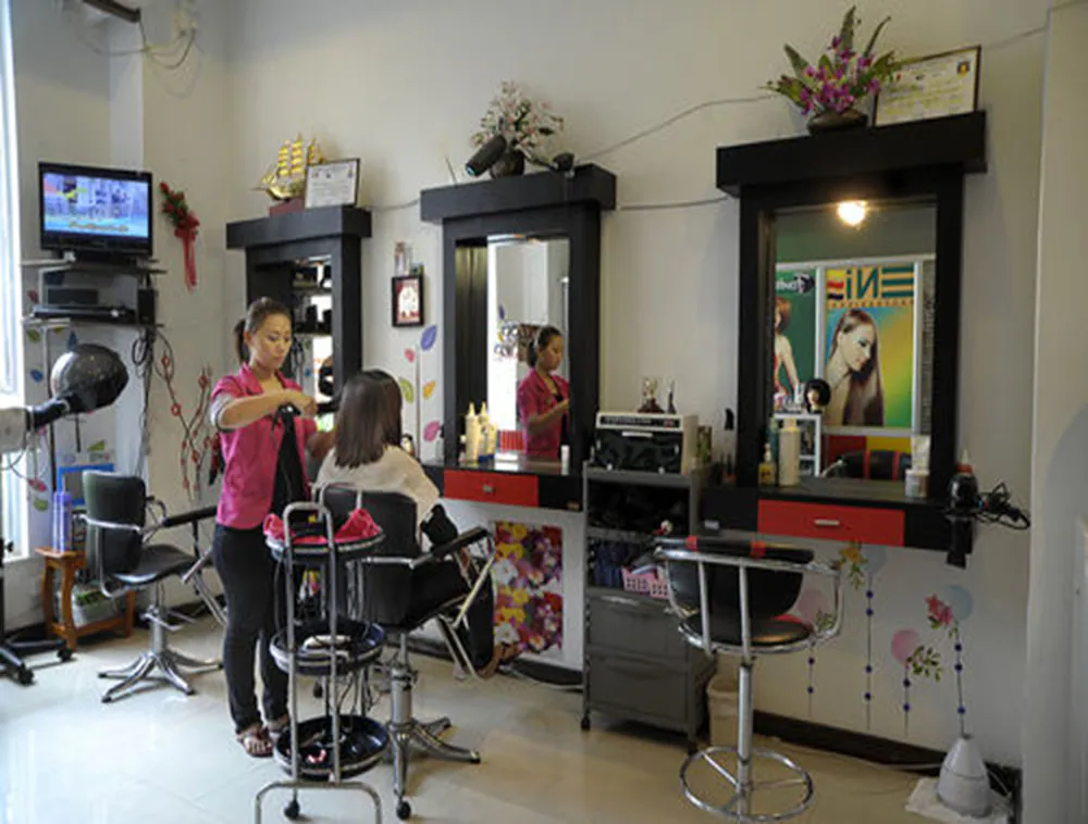 Hair salon