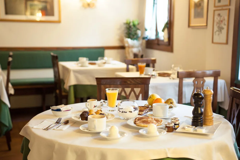 Breakfast buffet