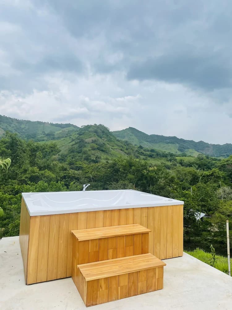 Private spa tub