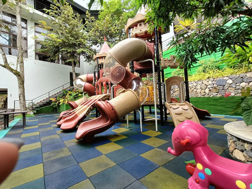 Children's play area - outdoor