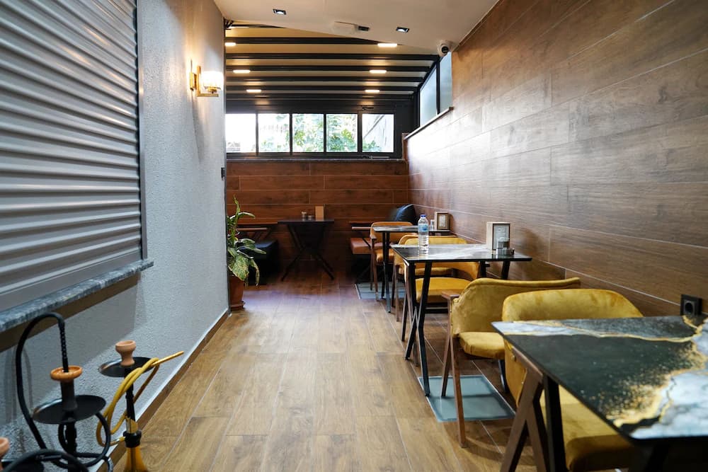 Coffee shop