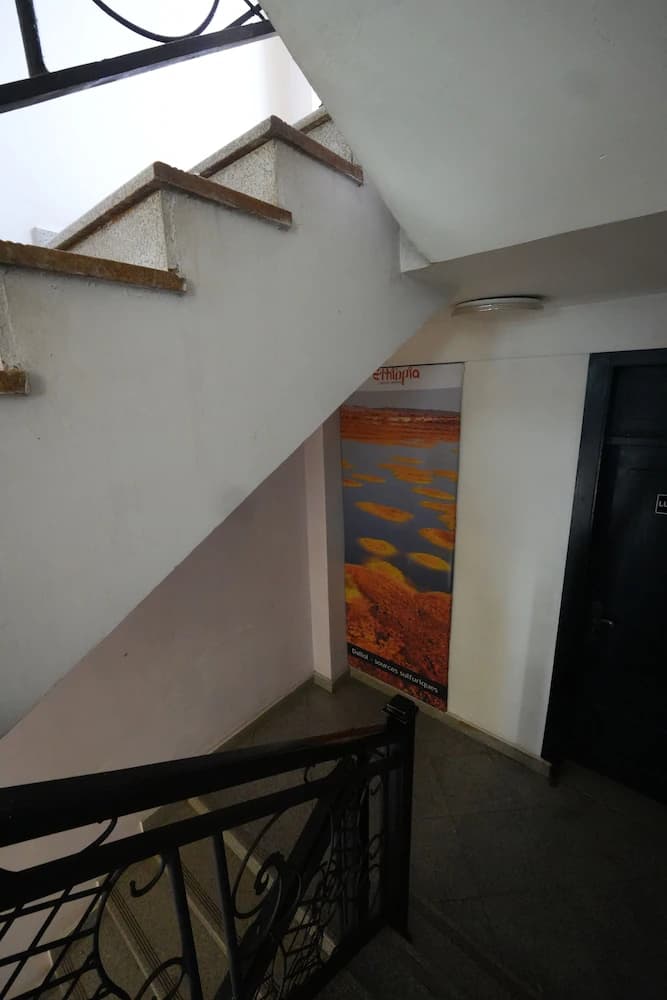 Handrails in stairways