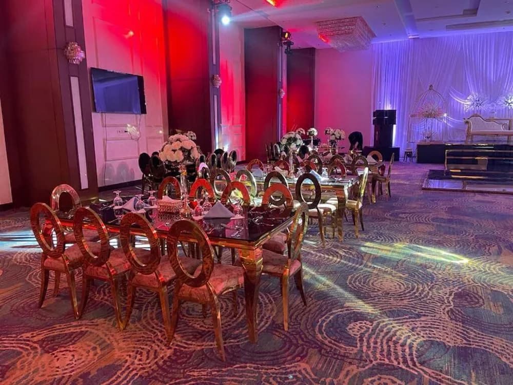 Banquet hall