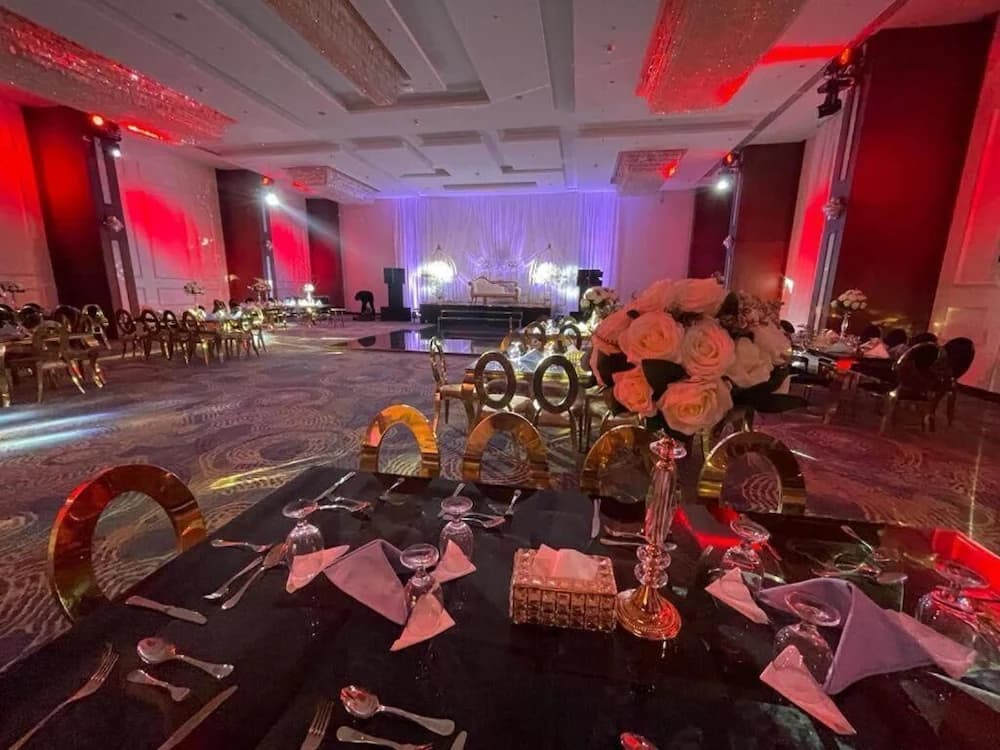 Banquet hall