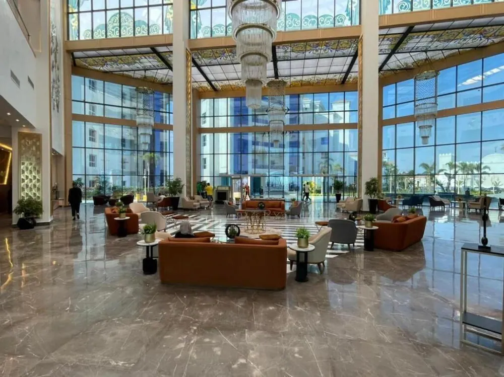 Lobby lounge