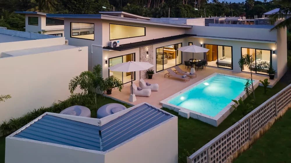 Front of property - evening/night