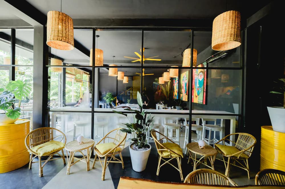 Coffee shop