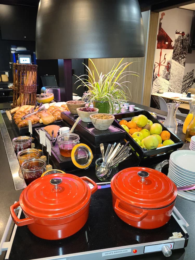 Breakfast buffet