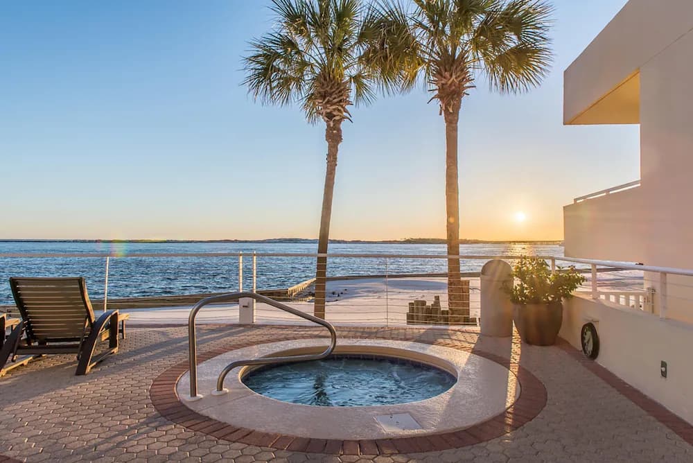 Outdoor spa tub
