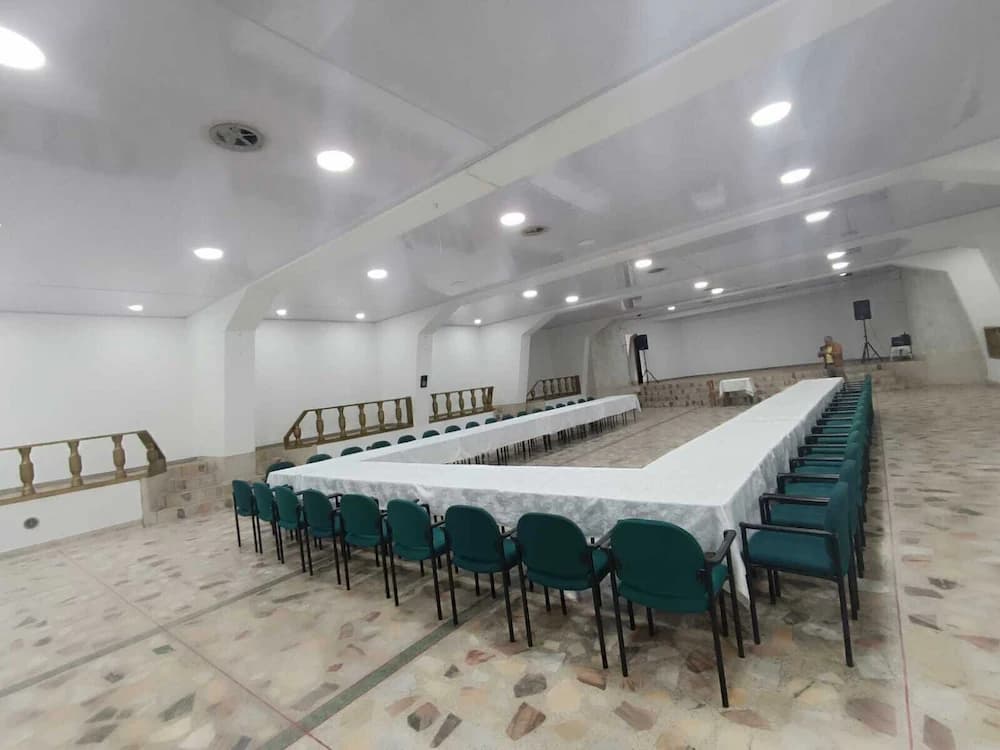 Banquet hall