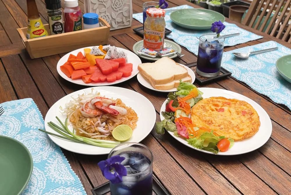 Breakfast meal
