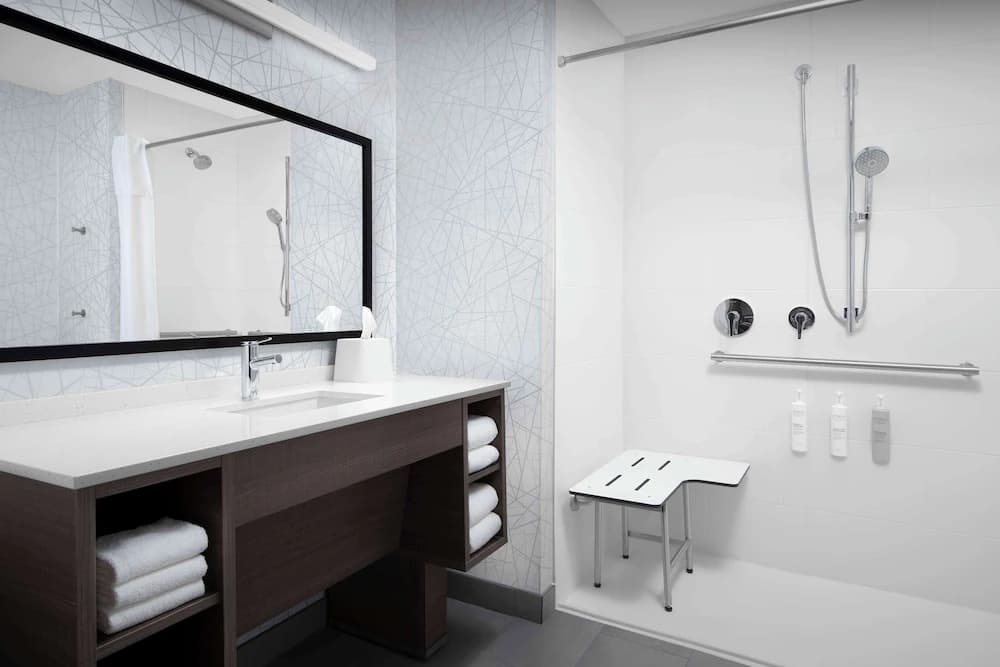 Bathroom shower