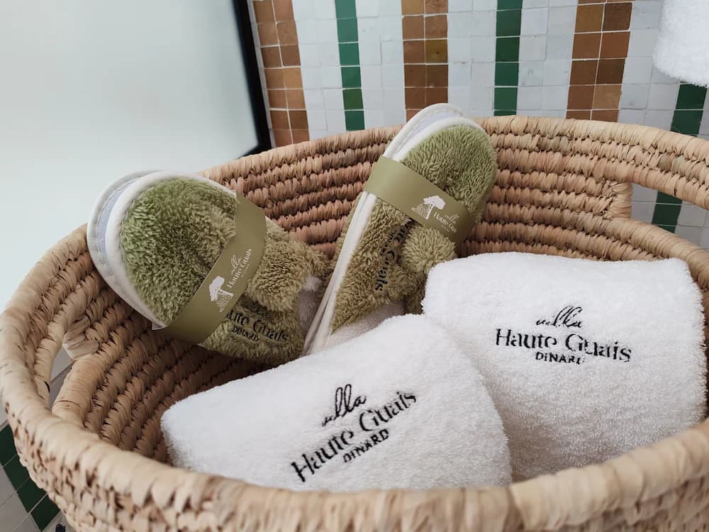 Room amenity