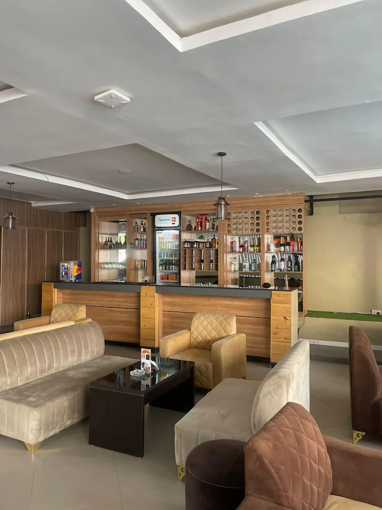 Poolside bar