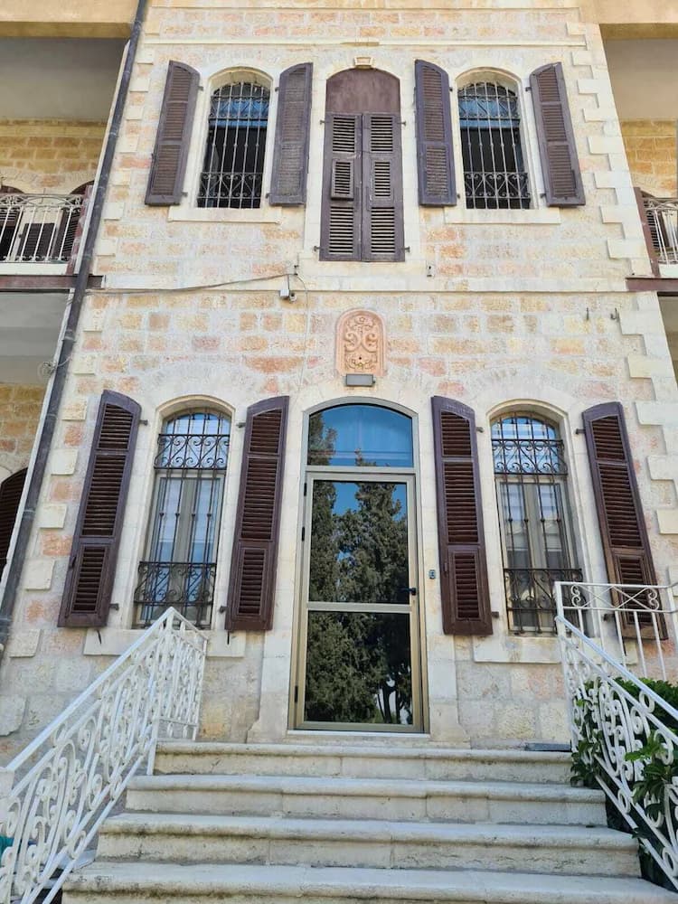 Primary image