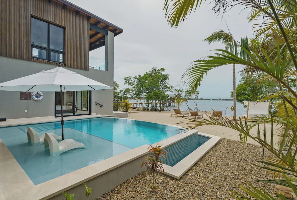 Private pool