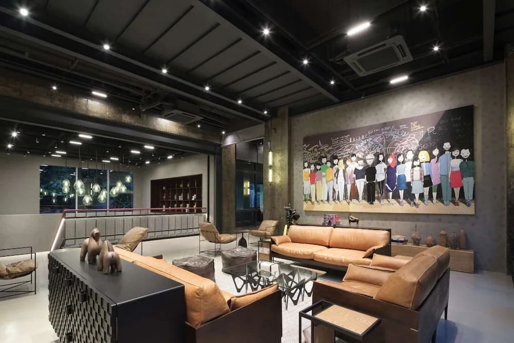 Lobby sitting area