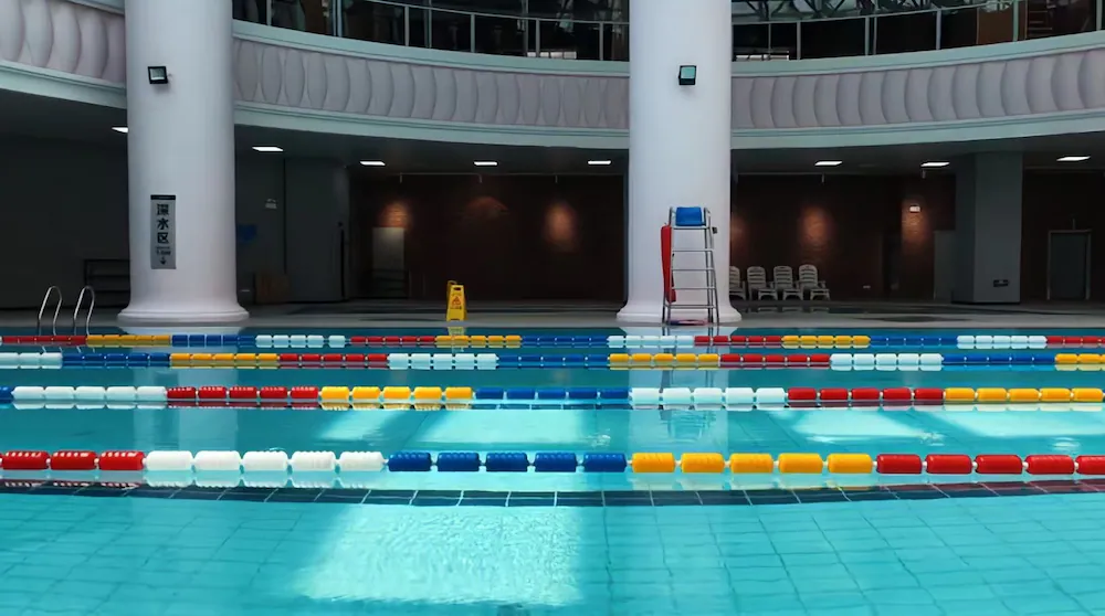 Exercise/lap pool