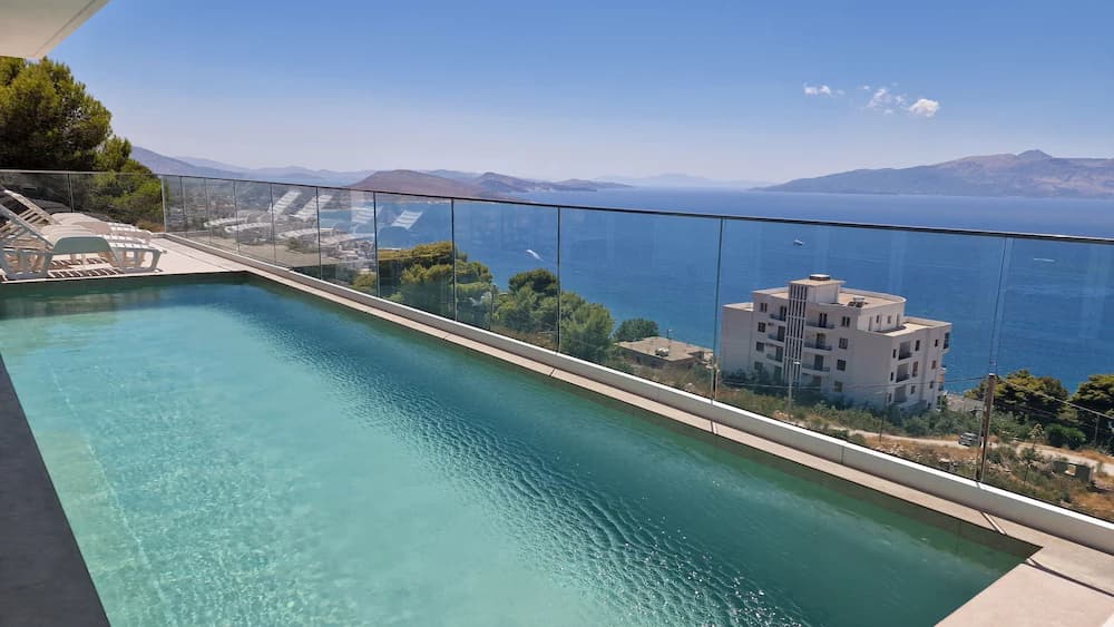 Rooftop pool