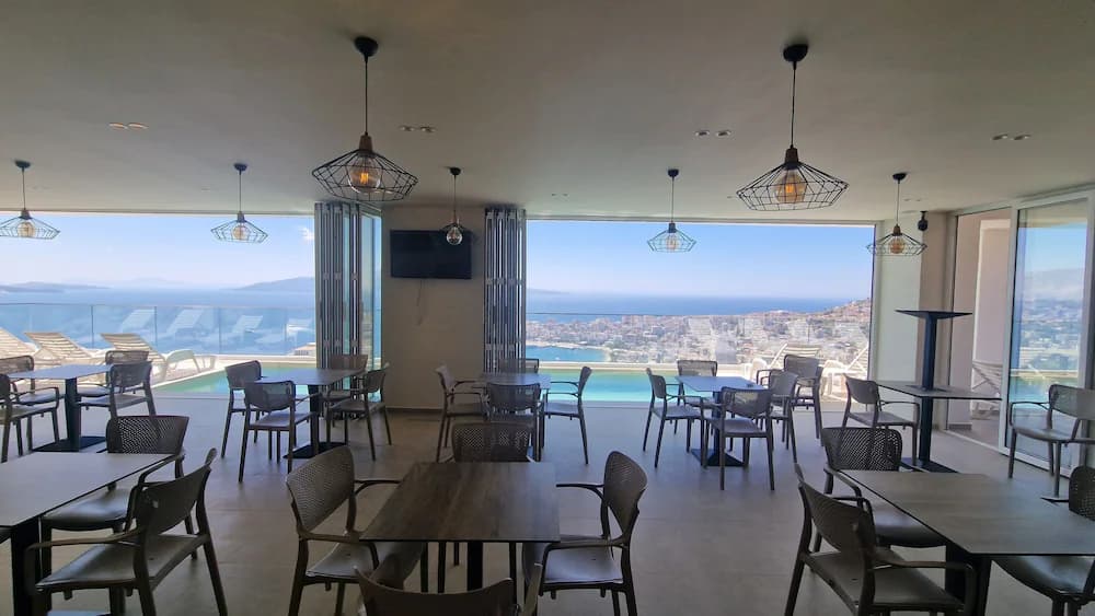 Poolside bar