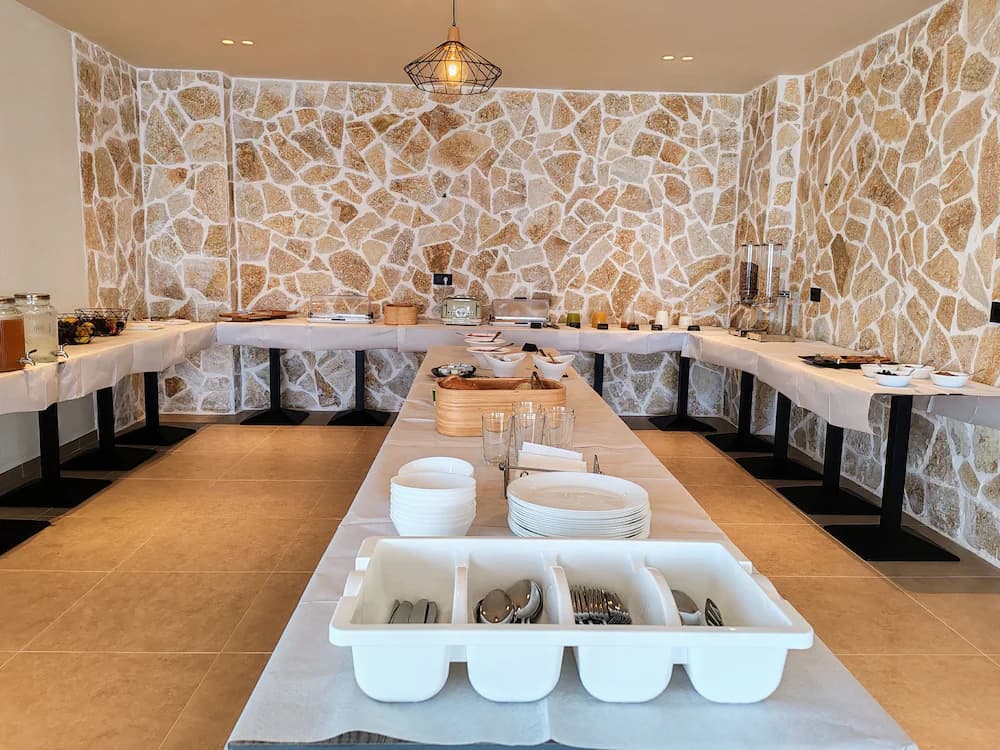 Breakfast buffet