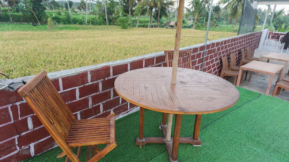 Outdoor banquet area