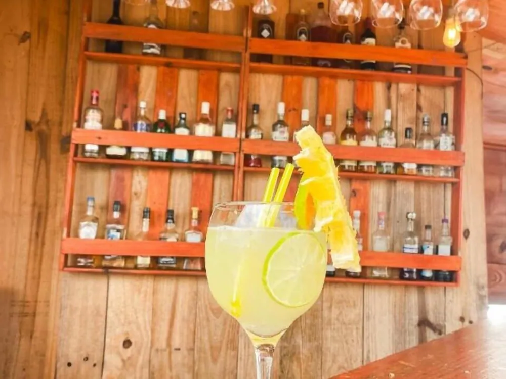Poolside bar