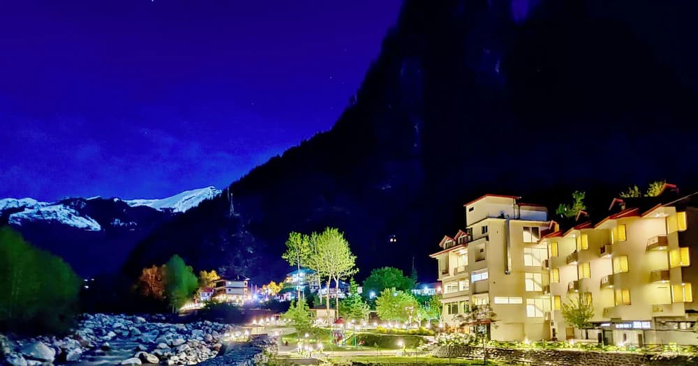 Front of property - evening/night