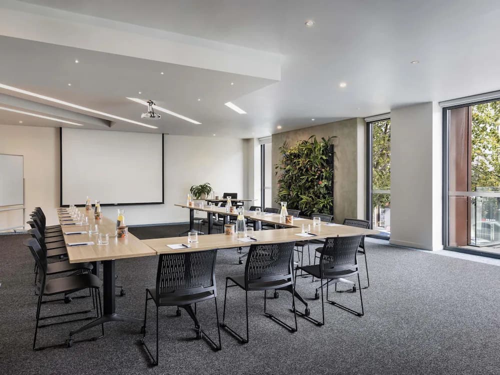 Meeting facility