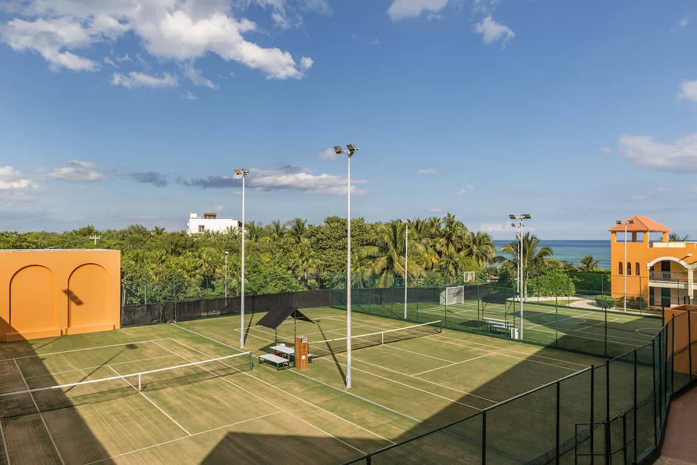 Tennis court