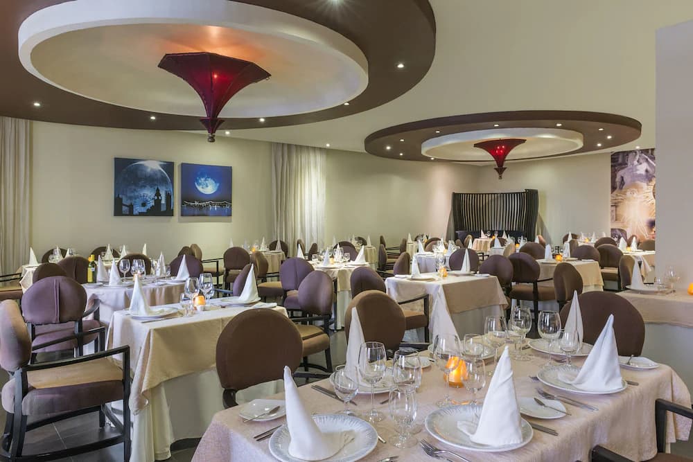 Couples dining