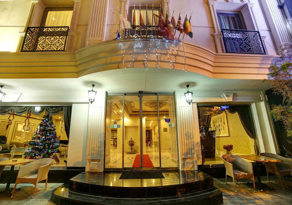 Front of property - evening/night