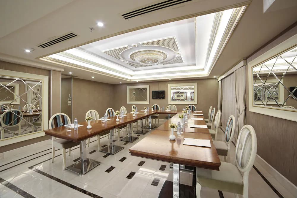 Meeting facility