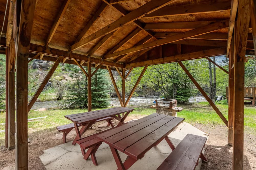 BBQ/picnic area