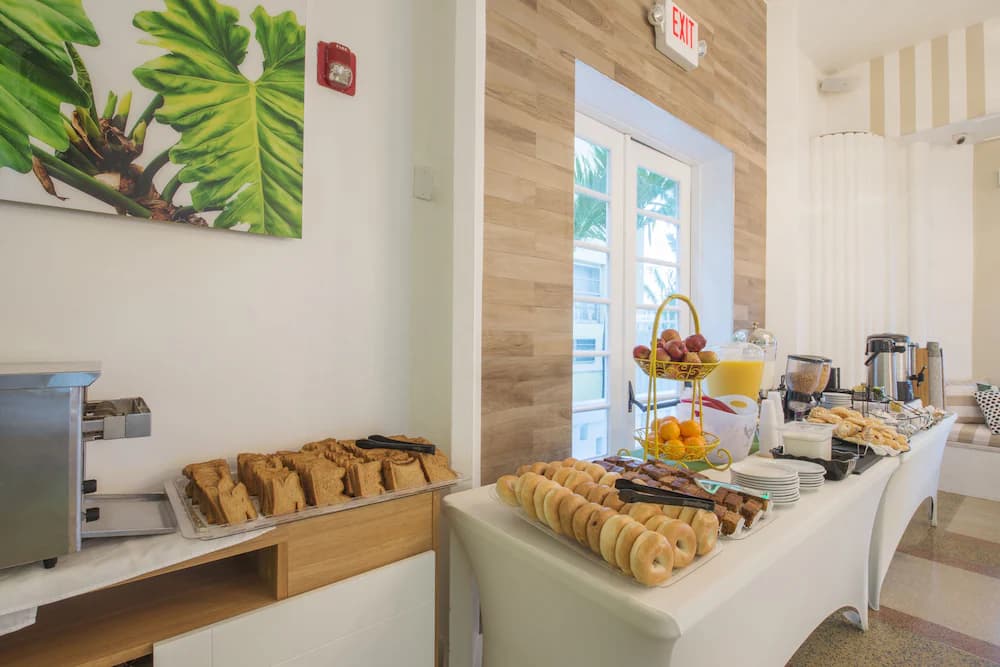 Breakfast area