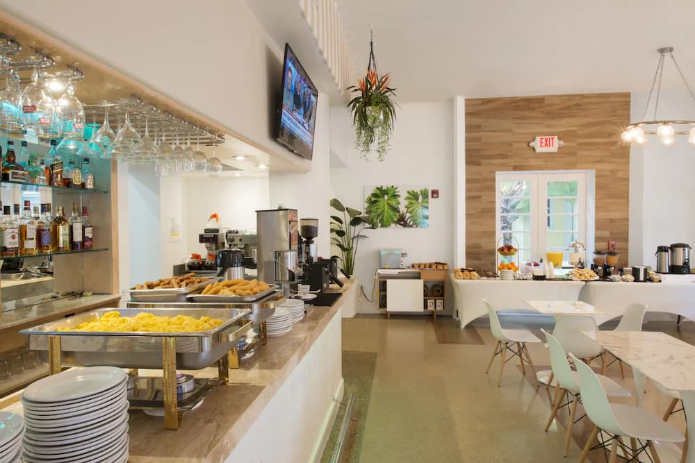 Breakfast area